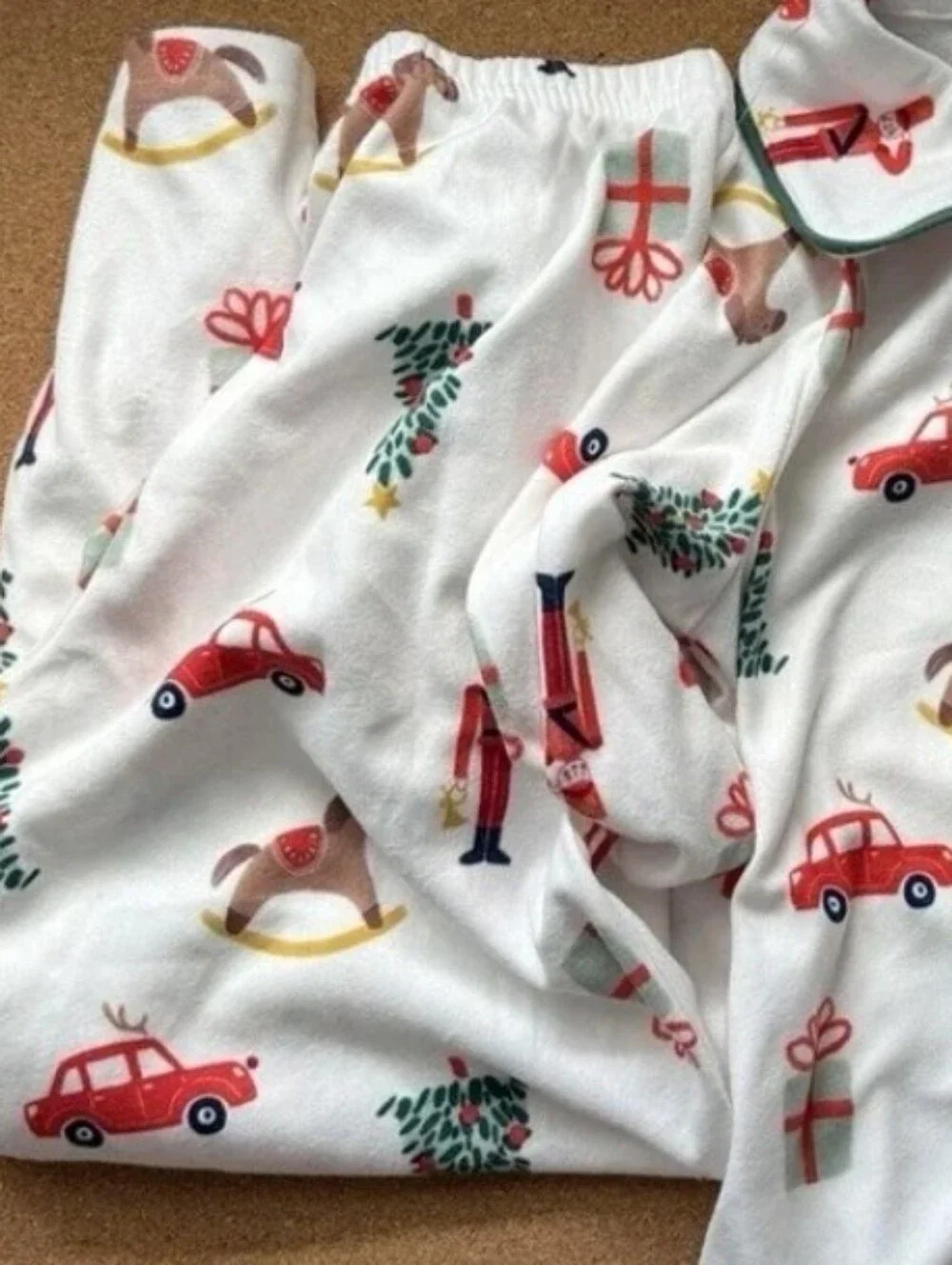 Carters carter white
